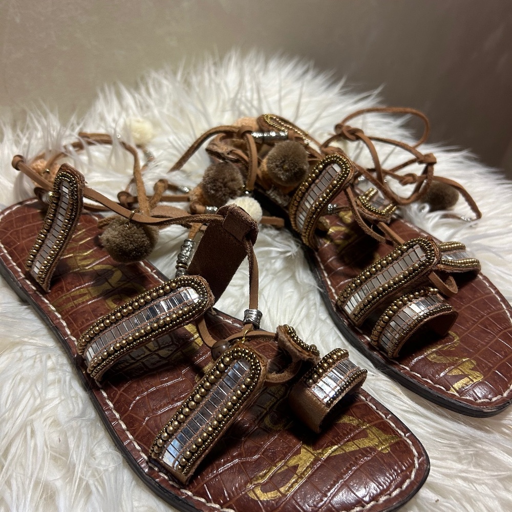 Sam Edelman embellished ankle tie beige sandals. Size 10